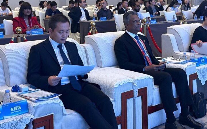 ޔޫސީއެލްޖީ އެސްޕެކްގެ ތާރީޚީ ކާމިޔާބީއާއެކު މޭޔަރު އާޒިމް ޗައިނާގައި މާލެ ތަމްސީލުކުރައްވައިފި